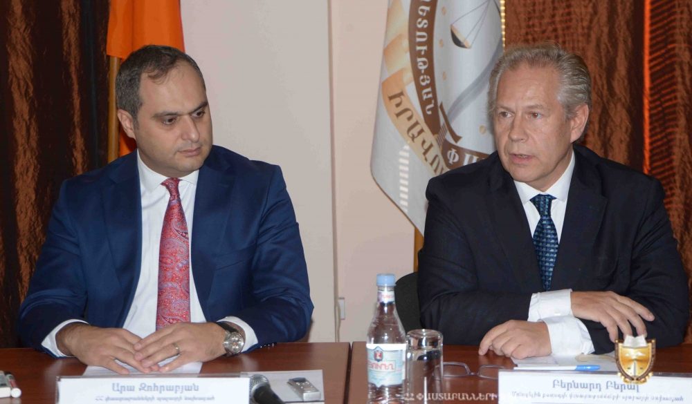 ՖՐԱՆՍԻԱՅԻ ՄՈՆՊԵԼԻԵ ՔԱՂԱՔԻ ՓԱՍՏԱԲԱՆՆԵՐԻ ՄԻՈՒԹՅԱՆ ՊԱՏՎԻՐԱԿՈՒԹՅՈՒՆԸ ԱՅՑԵԼԵԼ Է ՀԱՅԱՍՏԱՆԻ ՓԱՍՏԱԲԱՆՆԵՐԻ ՊԱԼԱՏ